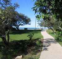 Raintrees On Moffat Beach - Accommodation Sunshine Coast