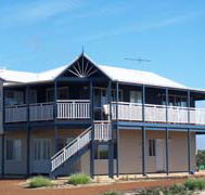 Sur La Mer on The Beach - Accommodation Sunshine Coast