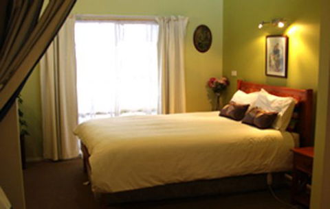 Southern Comfort - Accommodation Sunshine Coast 2