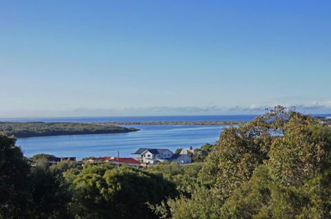 Seine Bay Apartments - Accommodation Sunshine Coast 9