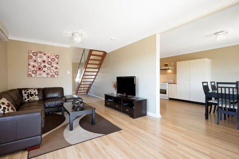 Eden Holiday Rentals - Accommodation Sunshine Coast 3