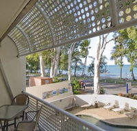 On Palm Cove Beachfront Apartments - Accommodation Sunshine Coast