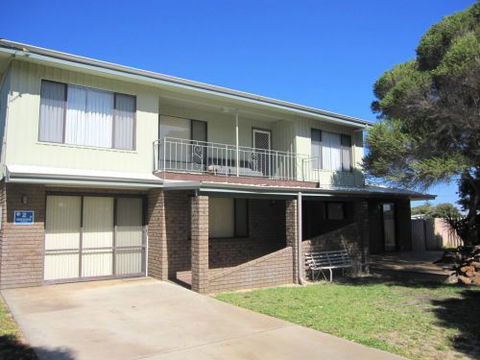 Lancelin Beach Breaks Holiday Accommodation - Accommodation Sunshine Coast 5