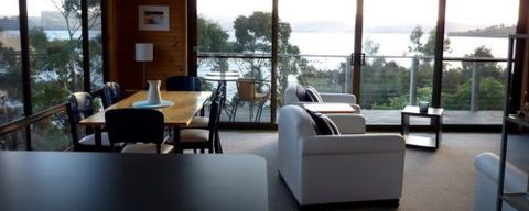 Bruny Beach House - Accommodation Sunshine Coast 4