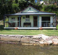 Iona Cottage - Accommodation Sunshine Coast