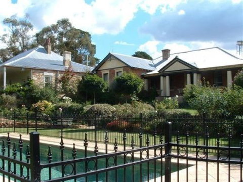 Chapel House - Accommodation Sunshine Coast 0