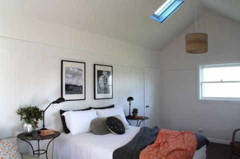 Old Schoolhouse Milton - Accommodation Sunshine Coast 2