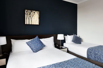 175 (formerly Wesley Lodge) - Accommodation Sunshine Coast 8