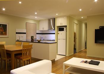 Best Western Plus Buckingham International - Accommodation Sunshine Coast 3