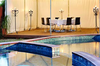 Best Western Plus Buckingham International - Accommodation Sunshine Coast 0