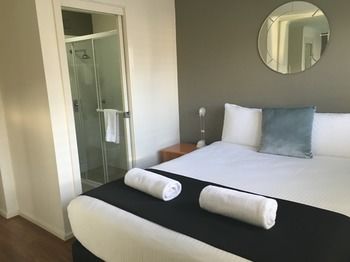 Waldorf The Entrance Serviced Apartments - Accommodation Sunshine Coast 33