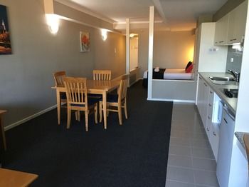 Waldorf The Entrance Serviced Apartments - Accommodation Sunshine Coast 42