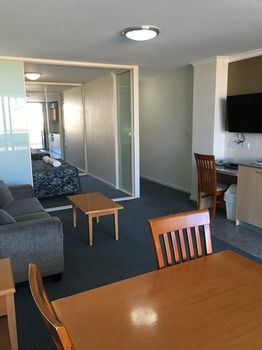 Waldorf The Entrance Serviced Apartments - Accommodation Sunshine Coast 57