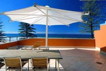 Beach Retreat Coolum - Accommodation Sunshine Coast 3