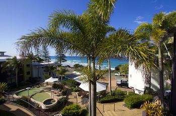 Beach Retreat Coolum - Accommodation Sunshine Coast 9