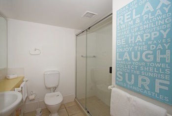 Beach Retreat Coolum - Accommodation Sunshine Coast 12