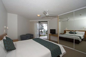 Beach Retreat Coolum - Accommodation Sunshine Coast 26