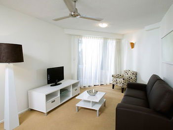 Beach Retreat Coolum - Accommodation Sunshine Coast 32