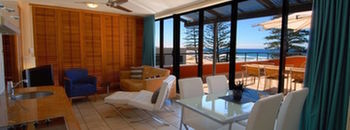 Beach Retreat Coolum - Accommodation Sunshine Coast 40