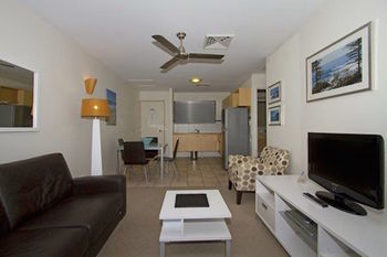 Beach Retreat Coolum - Accommodation Sunshine Coast 41