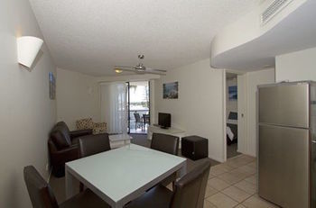 Beach Retreat Coolum - Accommodation Sunshine Coast 42