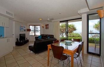 Beach Retreat Coolum - Accommodation Sunshine Coast 43