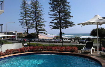 Beach Retreat Coolum - Accommodation Sunshine Coast 53