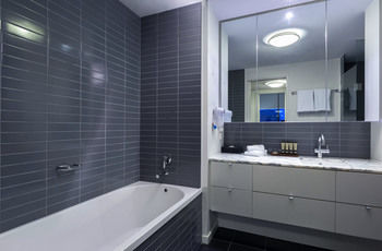 Grand Mercure Apartments Docklands - Accommodation Sunshine Coast 44