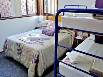 Wombats B&B - Apartments - Accommodation Sunshine Coast 6