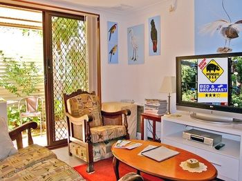 Wombats B&B - Apartments - Accommodation Sunshine Coast 7