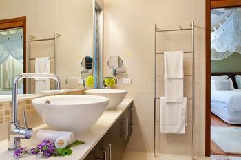 Lake Weyba Cottages Noosa - Accommodation Sunshine Coast 11