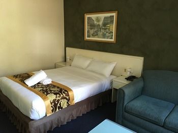 El Lago Waters Motel - Accommodation Sunshine Coast 14