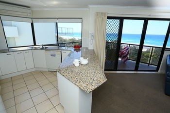San Marino By The Sea Apartments - Accommodation Sunshine Coast 61