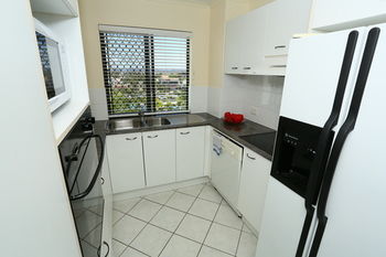 San Marino By The Sea Apartments - Accommodation Sunshine Coast 70