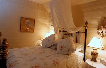 Valley Ranges Getaways - Accommodation Sunshine Coast 0