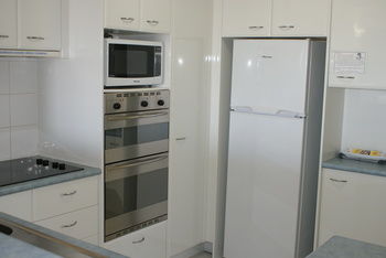 Beachside Resort - Kawana Waters - Accommodation Sunshine Coast 10