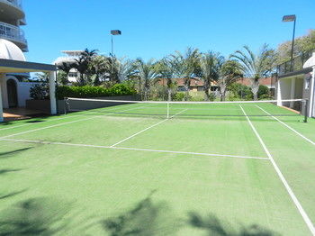 Beachside Resort - Kawana Waters - Accommodation Sunshine Coast 22
