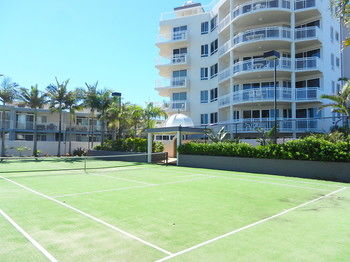 Beachside Resort - Kawana Waters - Accommodation Sunshine Coast 23