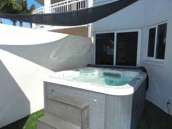 Beachside Resort - Kawana Waters - Accommodation Sunshine Coast 52