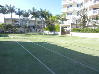 Beachside Resort - Kawana Waters - Accommodation Sunshine Coast 54