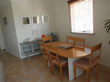 Twin Quays Noosa Resort - Accommodation Sunshine Coast 5