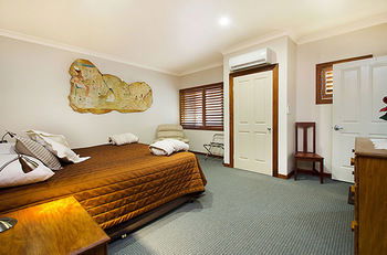 Artisan Spa Views - Accommodation Sunshine Coast 4