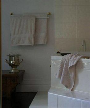 Moulton Park Estate - Accommodation Sunshine Coast 3