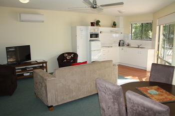 Noosa River Retreat - Accommodation Sunshine Coast 3