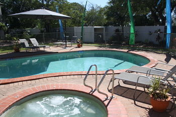 Noosa River Retreat - Accommodation Sunshine Coast 5