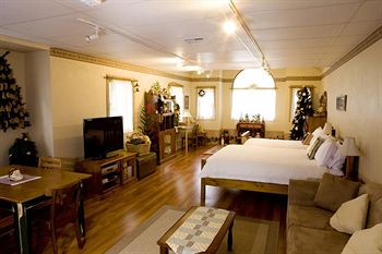 Montville Attic - Accommodation Sunshine Coast 12
