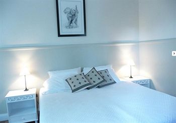 A Room With A View Bed & Breakfast - Accommodation Sunshine Coast 0