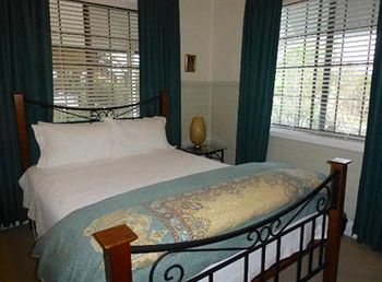 A Room With A View Bed & Breakfast - Accommodation Sunshine Coast 2