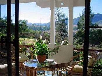 A Room With A View Bed & Breakfast - Accommodation Sunshine Coast 3