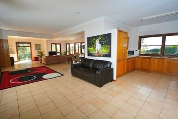 House Of Laurels - Accommodation Sunshine Coast 50